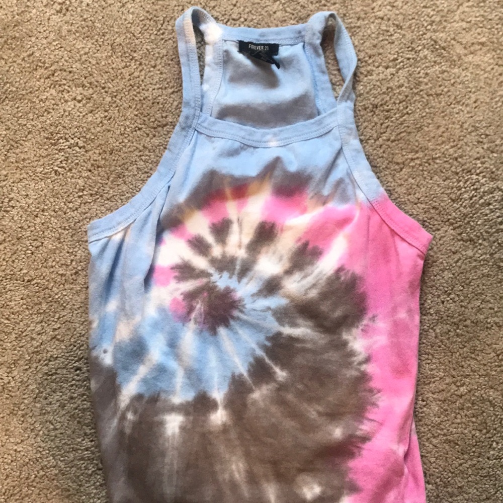Type dye halter top